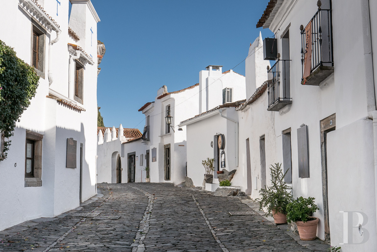 A village house renovated traditionally in south-east Portugal, close to the Spanish border - photo  n°25